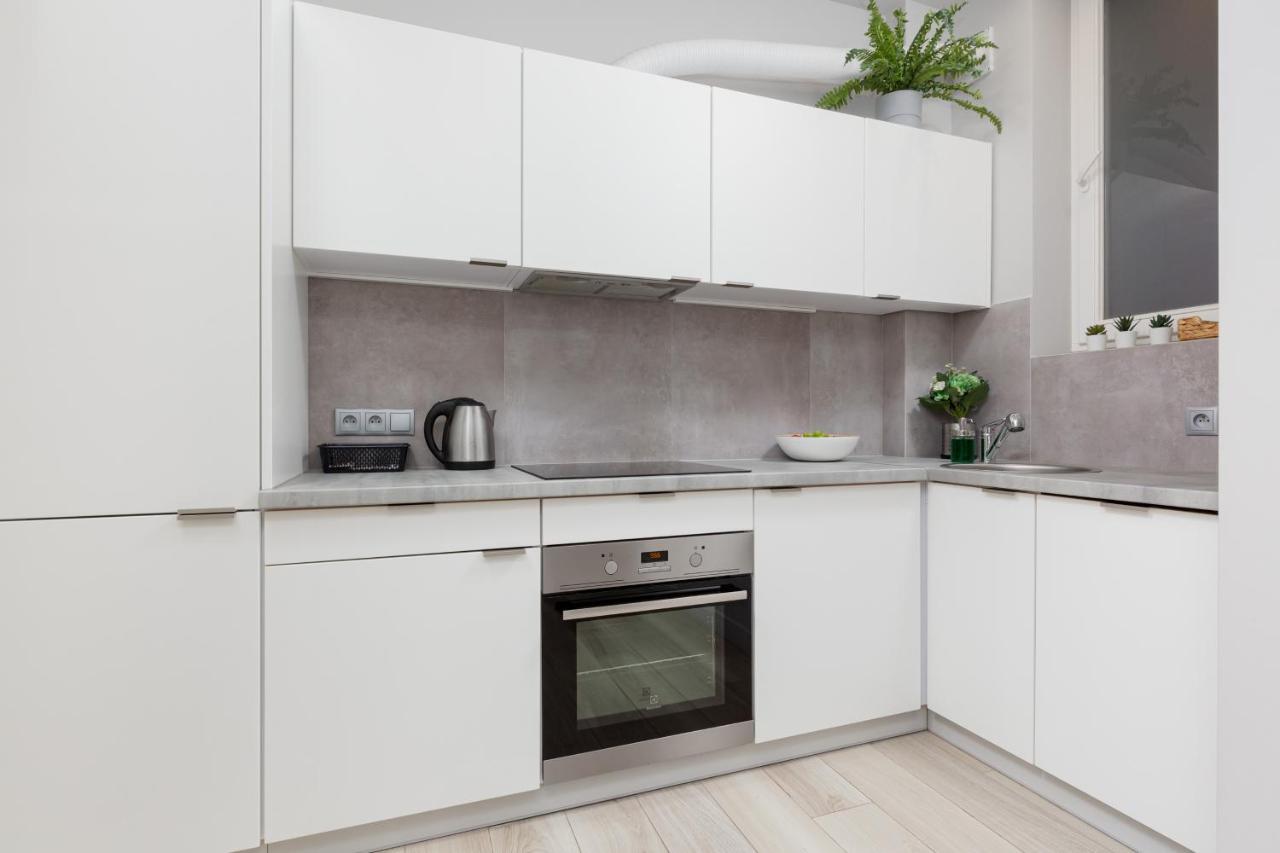 City Center Apartments Hoza By Noclegi Renters Varşova Dış mekan fotoğraf